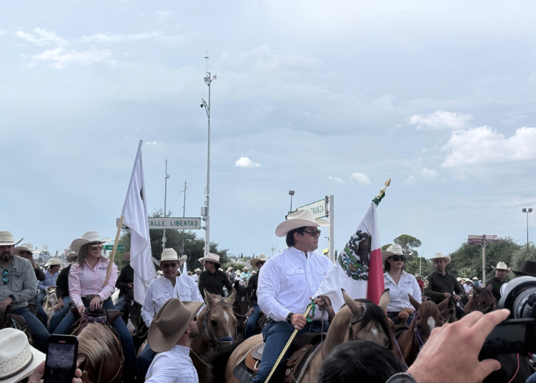 Con tradicional cabalgata arranca la Expogan 2025 en Chihuahua