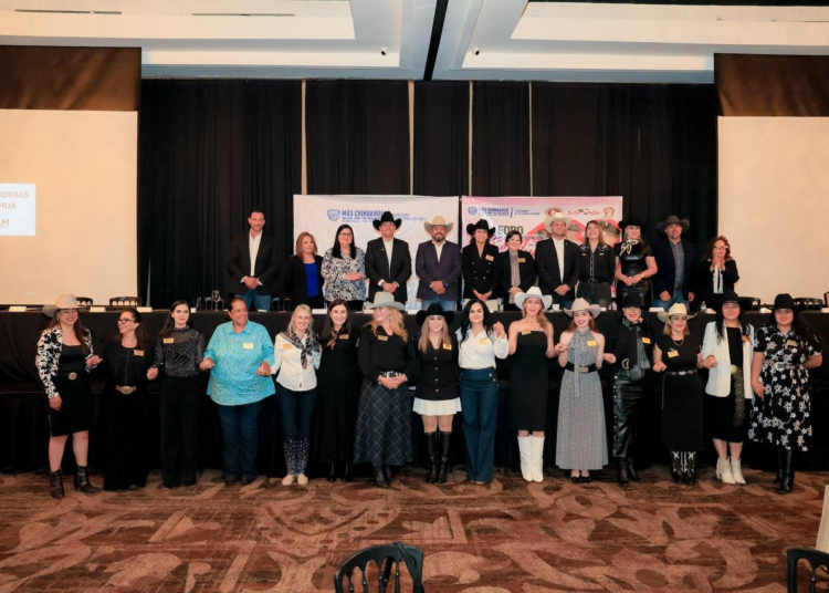 Reconoce alcalde Marco Bonilla a mujeres como pilar de la ganadería en Chihuahua