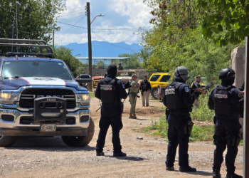 SSPE asegura vehículo robado y equipo táctico en Aldama