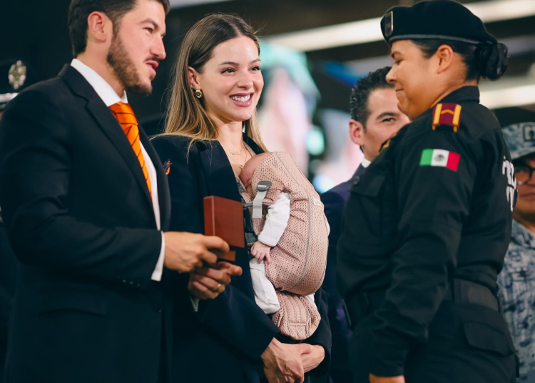 Mariana Rodríguez se viraliza por mostrar conciliación entre maternidad y trabajo