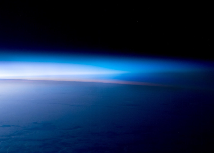 Astronauta comparte imágenes del “Cinturón de Venus” desde la Estación Espacial Internacional