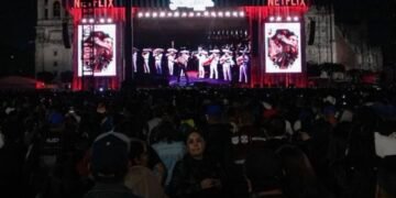 ✨🇲🇽 Anoche México volvió a cantar con Juan Gabriel 🎤🌹