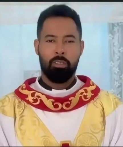 #VIDEO 🎥 | 😱🙀 Escándalo en iglesia: sorprenden a sacerdote en presunto encuentro íntimo 💒🔥