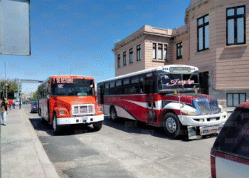 Modifican rutas de transporte por desfile del 20 de noviembre en Chihuahua