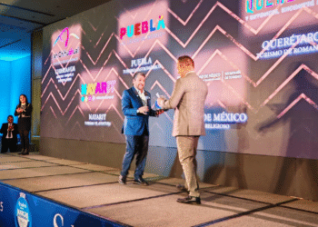 Chihuahua recibe el premio “Destino Turístico por Descubrir” en Marcas de Confianza México 2025