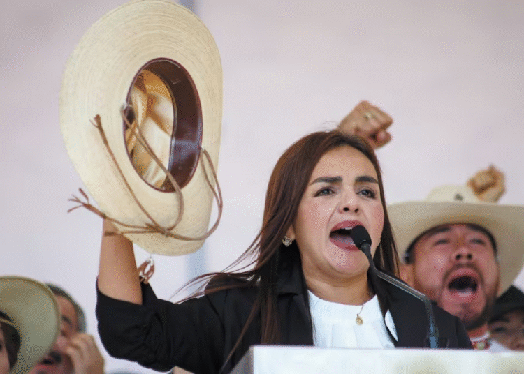 Viuda de Carlos Manzo lanza mensaje contundente y exige justicia durante evento en Uruapan