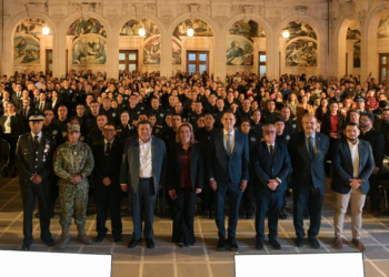 Encabeza Maru Campos toma de protesta de 180 nuevos elementos de la SSPE
