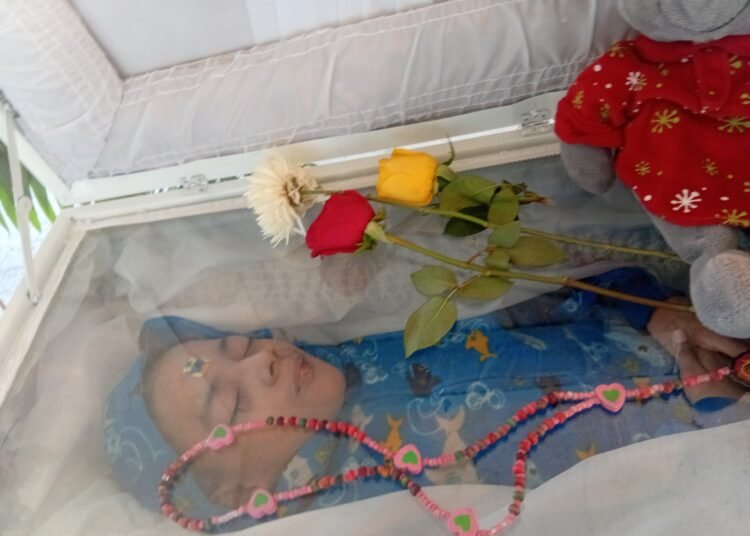 Soy una madre que, en medio del dolor más profundo, quiere agradecer de corazón a todas las personas que no dejaron solo a mi hijo en su funeral.Gracias por acompañarlo, por estar presentes, por cada oración, cada palabra, cada abrazo y cada muestra de solidaridad.